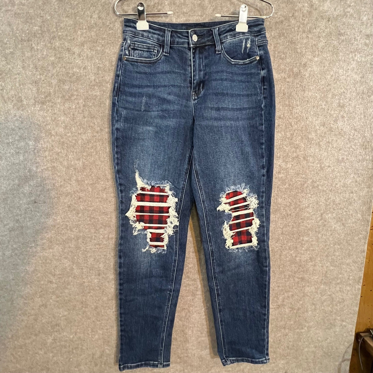 Judy Blue Jeans Women 5 27 Boyfriend Plaid Patch Distressed Denim Grunge