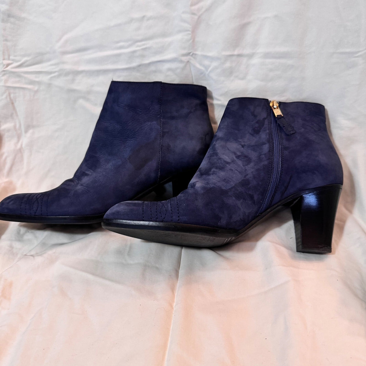 L.K. Bennett Navy Suede Ankle Boots Women41 US 10 Block Heel Side Zip Bootie
