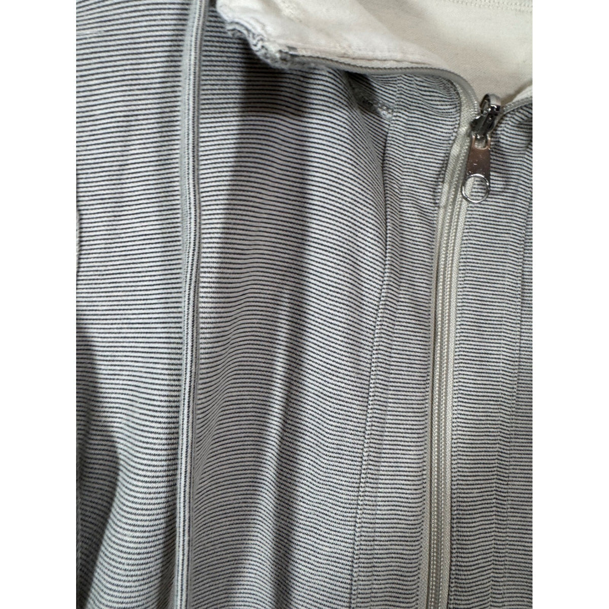 Full Zip Hoodie Women Large Gray White Striped Athletic Casual Gorpcore