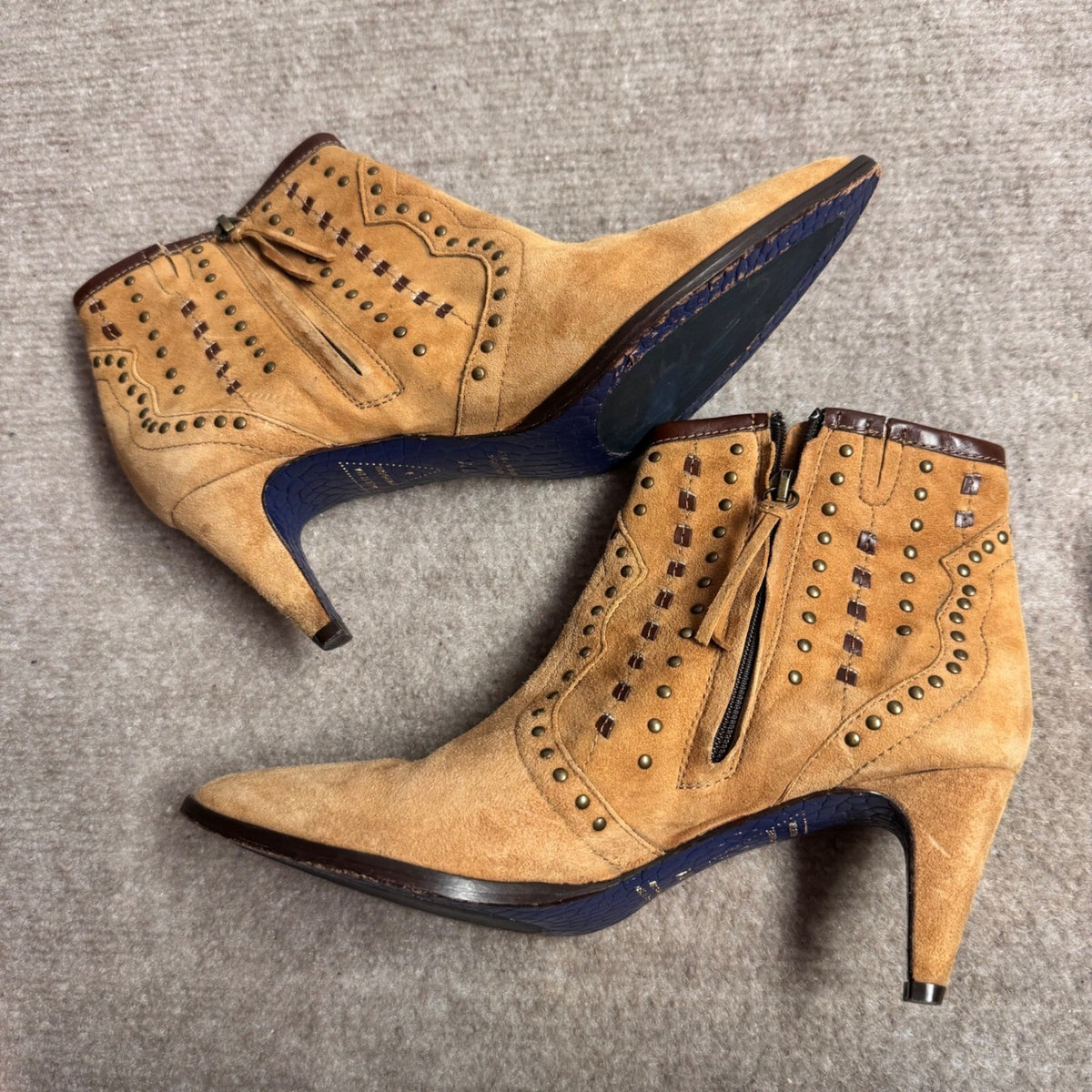Valentina Rangoni Ankle Boots Womens 7M Suede Studded Western Italian Tan Blue
