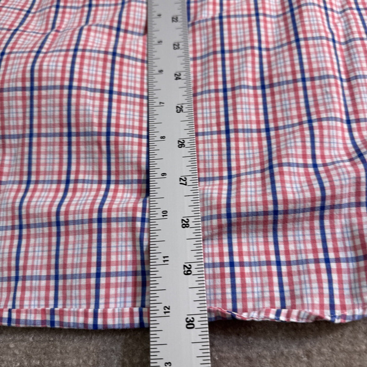 IZOD Premium Essentials Men XL Button up Shirt Contrast Cuff Plaid Red Blue