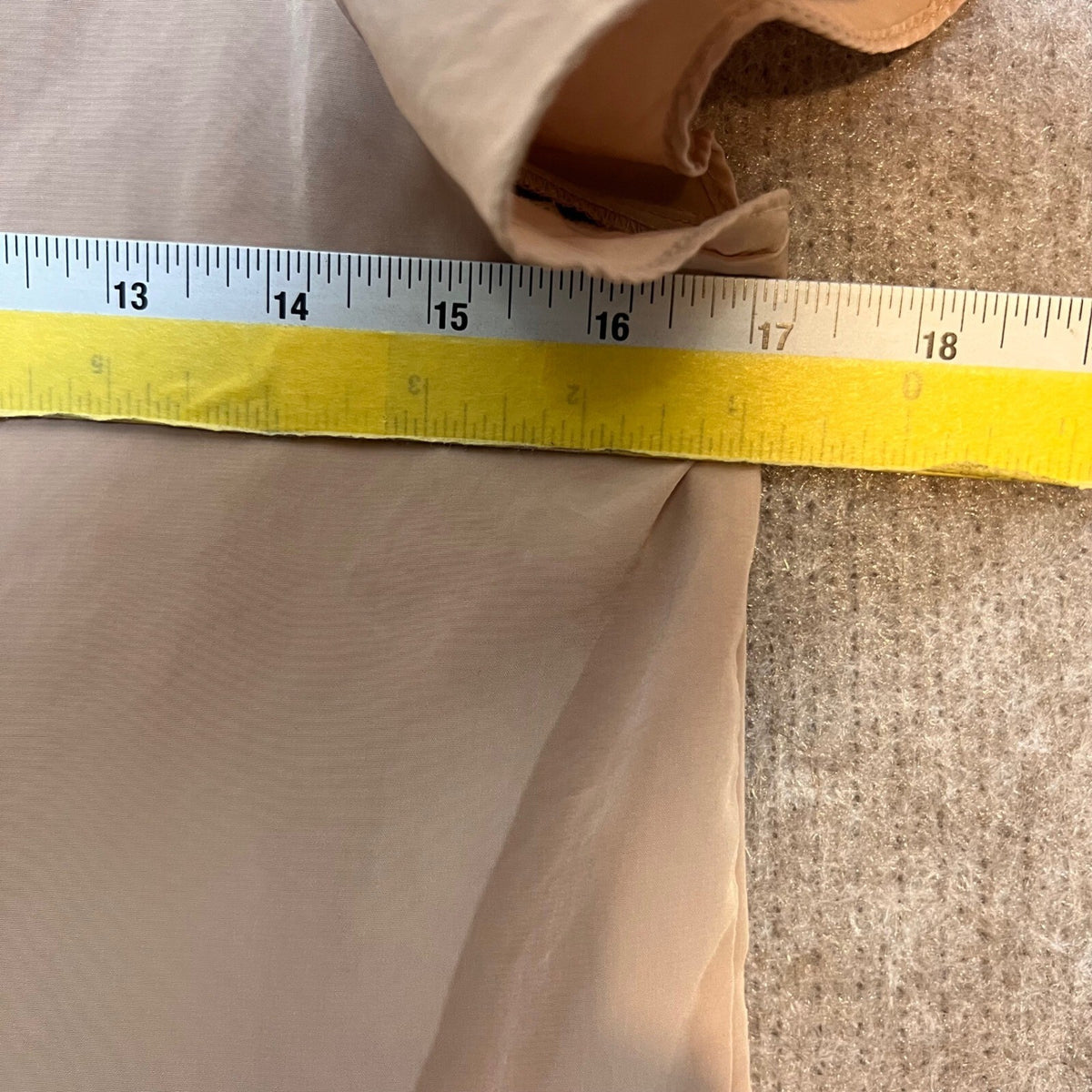 Gap Ruffle Hem Short Sleeve Blouse Womens Small Tan Pleated Flutter Sleeve Chic
