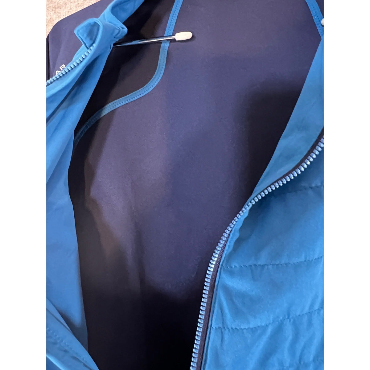 Peter Millar Merge Elite Hybrid Jacket Mens L Blue Quilted Golf Logo Embroidered