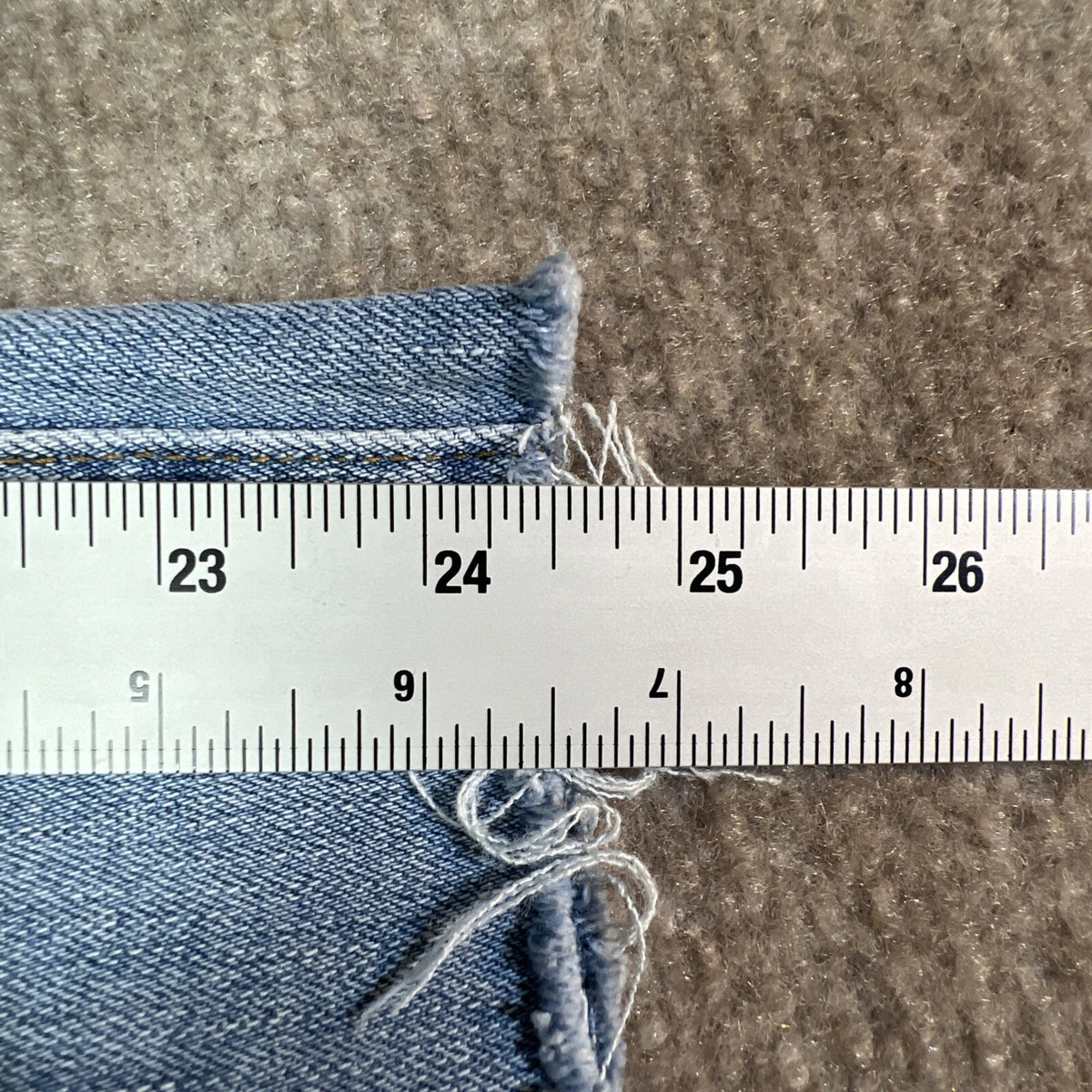 American Eagle Men’s 38x30 Jeans Airflex+ Temp Tech Original Straight Distressed