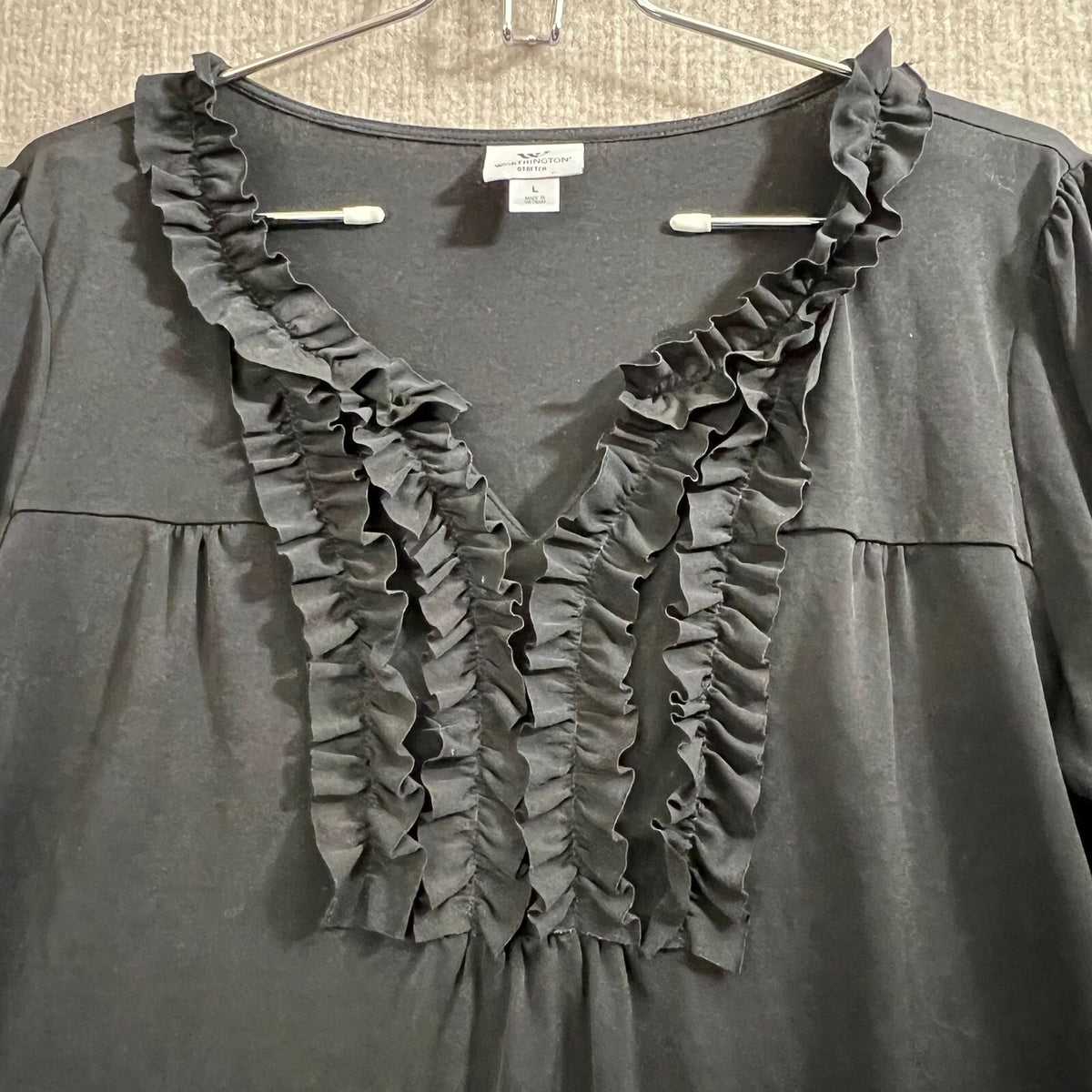 Worthington Women's Black Ruffle V-Neck Long Sleeve Stretch Blouse Top Size L
