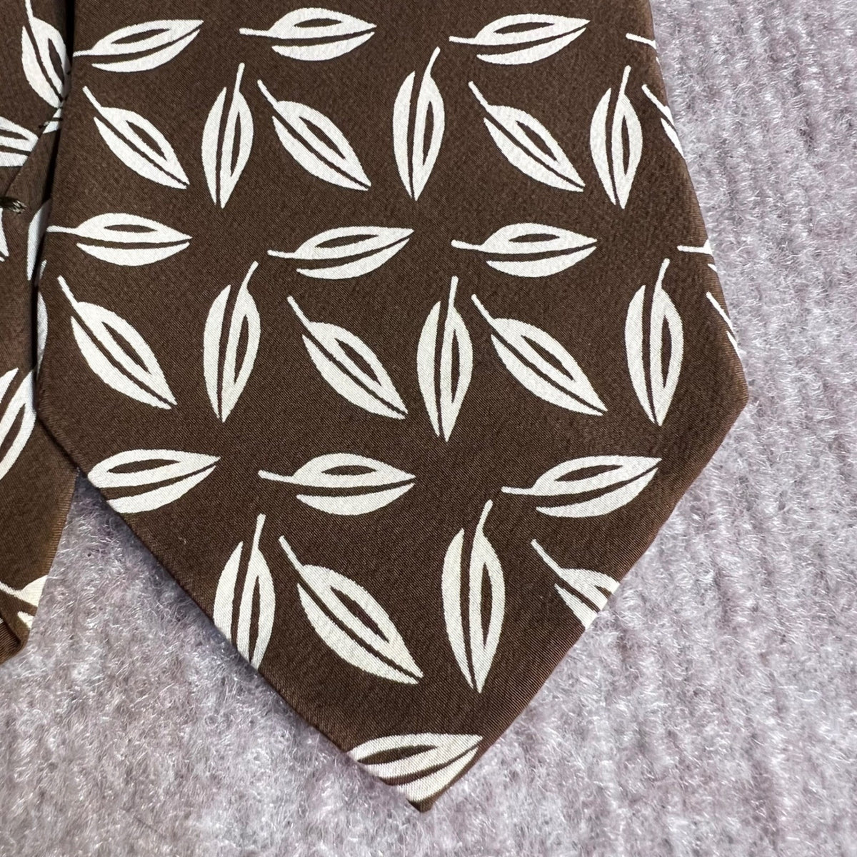 Hugo Boss Necktie Mens Brown White Leaf Print Silk Made In Italy Classic