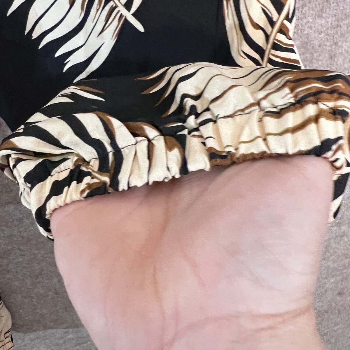 SHEIN Jogger Pants Maternity L Black Tropical Palm Leaf Print Elastic Waist Boho