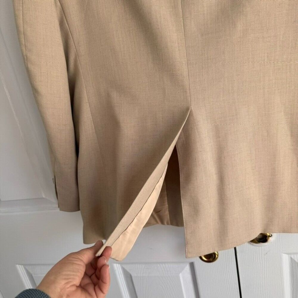 Haggar 42 R Tan Suit 2-button single vent 3 button cuff Blazer Jacket