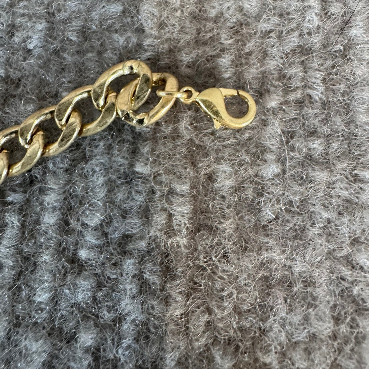 Vintage Gold Tone Chunky Curb Chain Necklace Layering Minimalist Classic