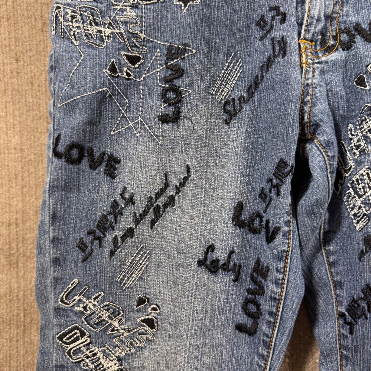Moto Blues Jeans Girls women 8 Flared Embroidered Word Art Denim Pants