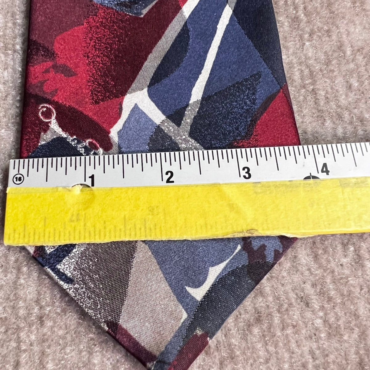 Vintage Oscar De La Renta Studio Tie Mens OS Abstract Red Blue Geometric Retro