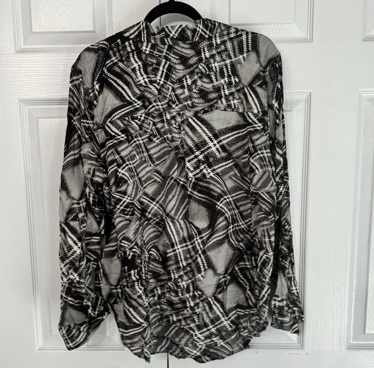 Rock & Republic Women's Grey Black Roll Tab Sleeve Blouse Top Size XL