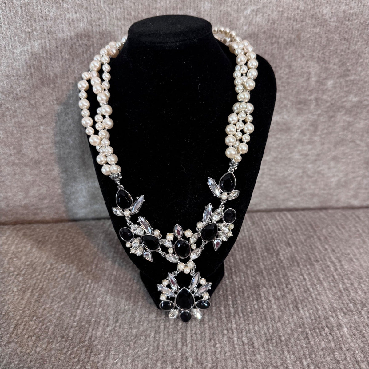 Charming Charlie RSVP Statement Bib Necklace Faux Pearl Rhinestone Wedding Glam