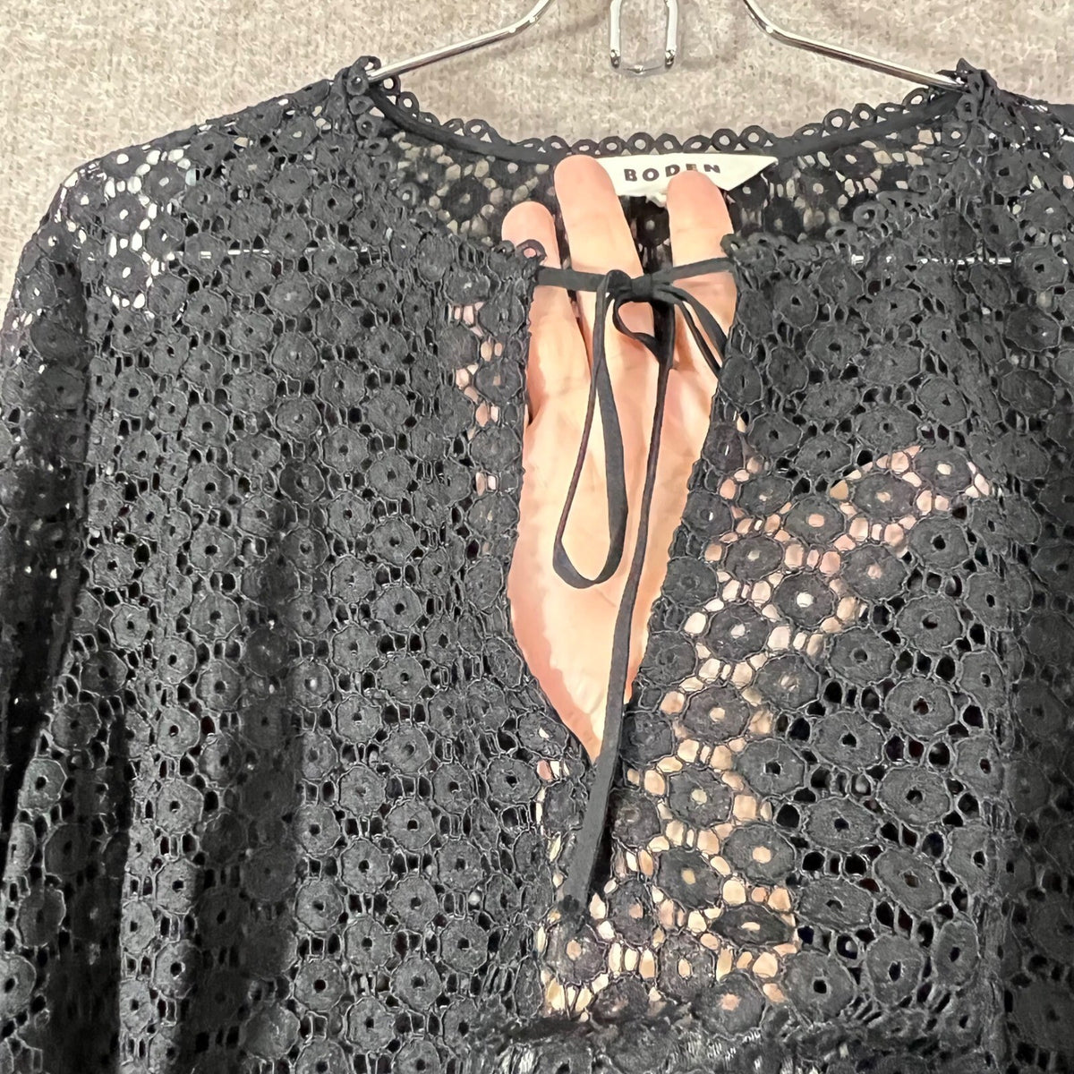 Boden Lace Blouse Womens 16-18 Black Long Sleeve Sheer Boho Minimalist