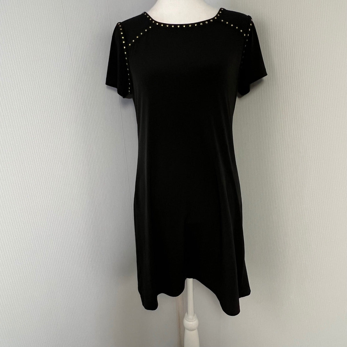 Calvin Klein Black Short Sleeve Studded Neck Shift Dress Gold Zipper