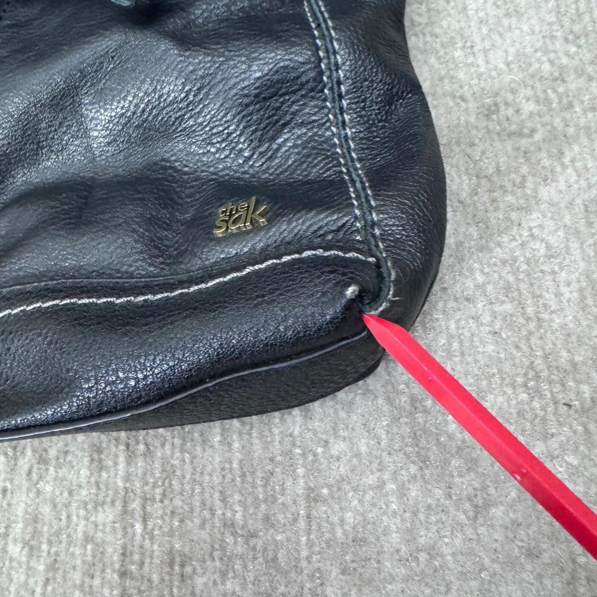 The Sak Black Leather Crossbody Bag Zipper Pocket Shoulder Purse Handbag