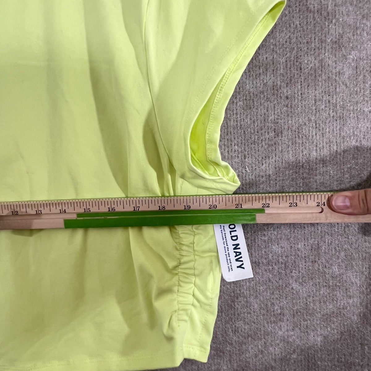 Old Navy PowerChill Crop Top Womens XXL Lime Green Ruched Sides Minimalist