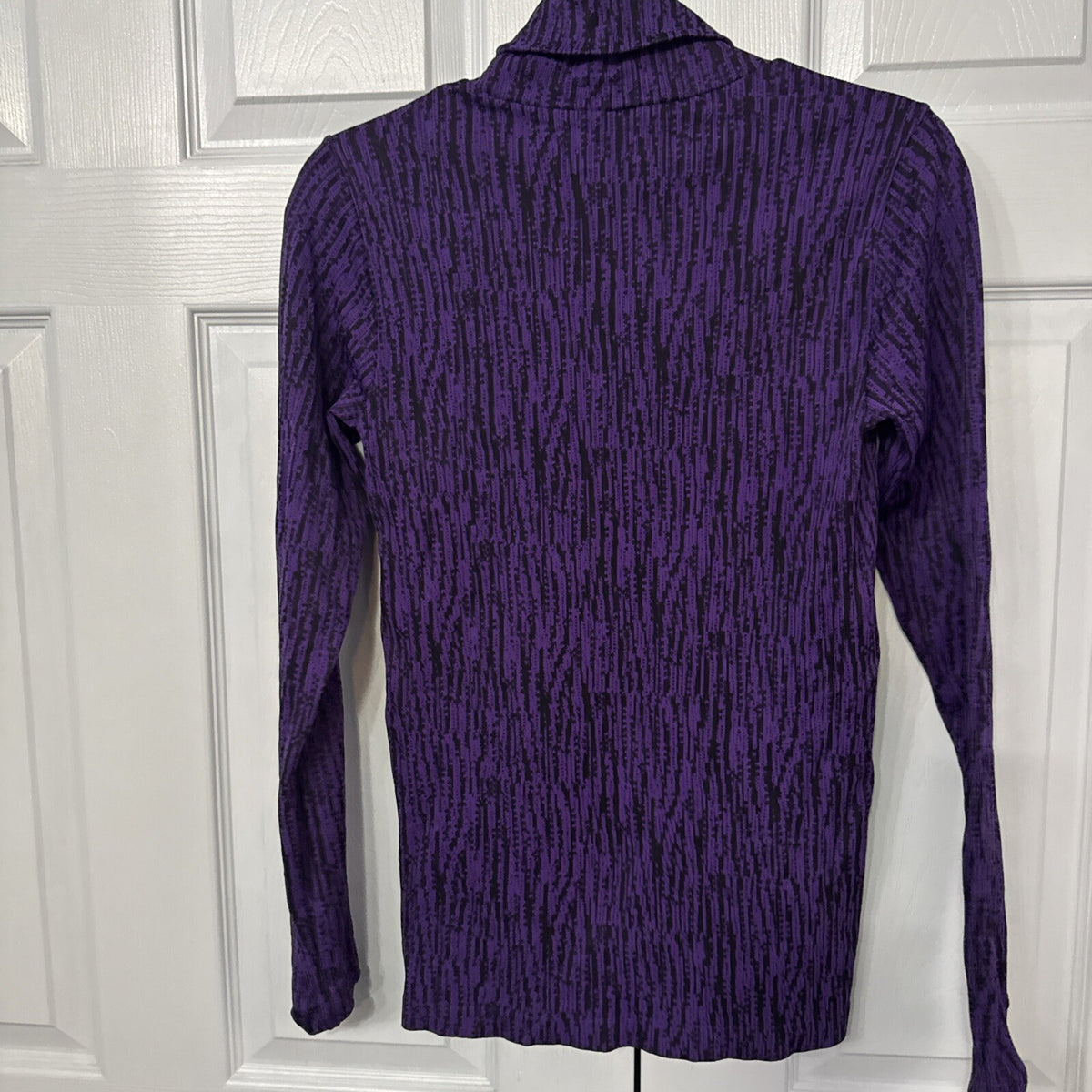 Athleta Flurry Elemental Turtleneck Women Small Purple Digital Pattern Stripe