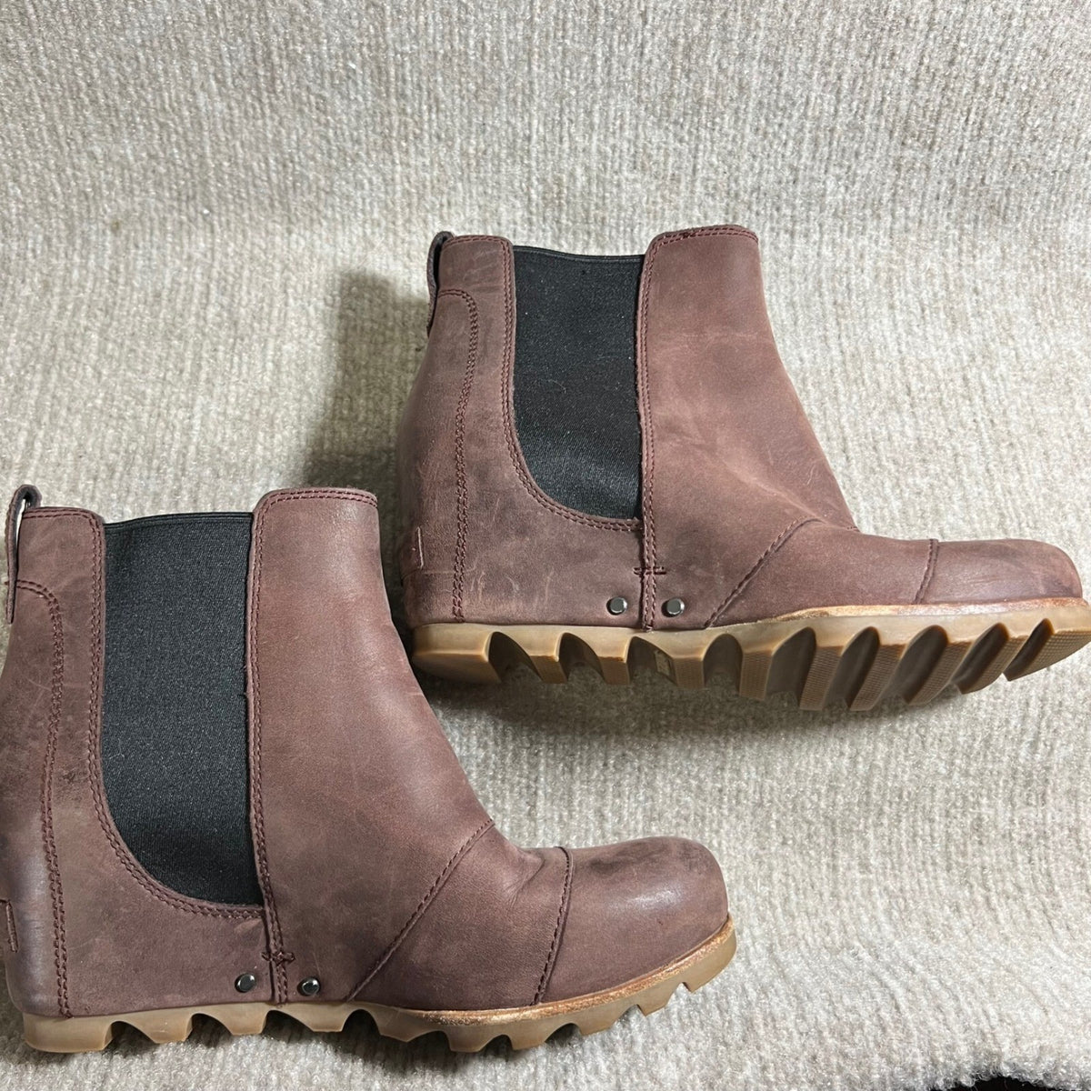 Sorel Brown Leather Wedge Chelsea Ankle Boots Women's 8 EU 39 Waterproof