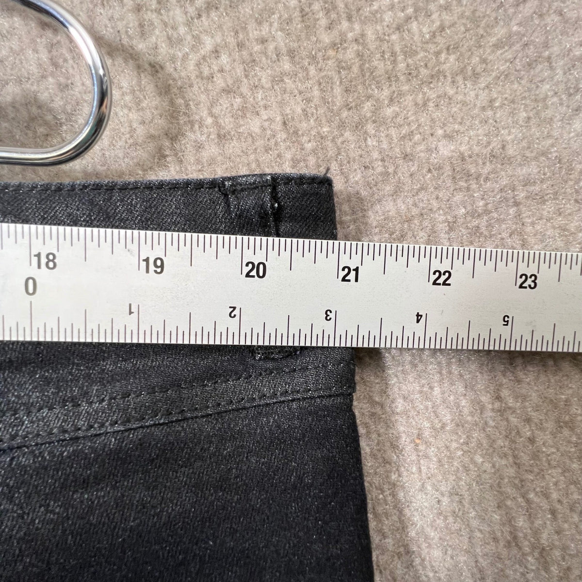 Universal Standard Black Denim Zip Ankle Jeans Women's Size 20 Stretch