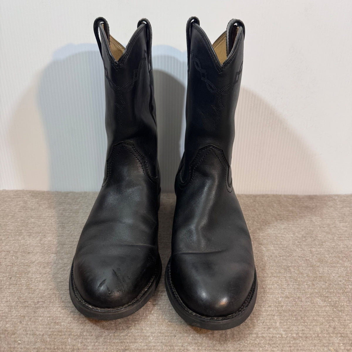 Ariat Heritage Roper Boots Mens 9.5 Black Leather Western Cowboy Farm Work