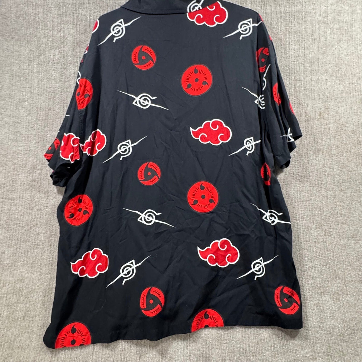 Naruto Shippuden Collection Rayon Button Up Shirt XL Akatsuki Clouds Sharingan