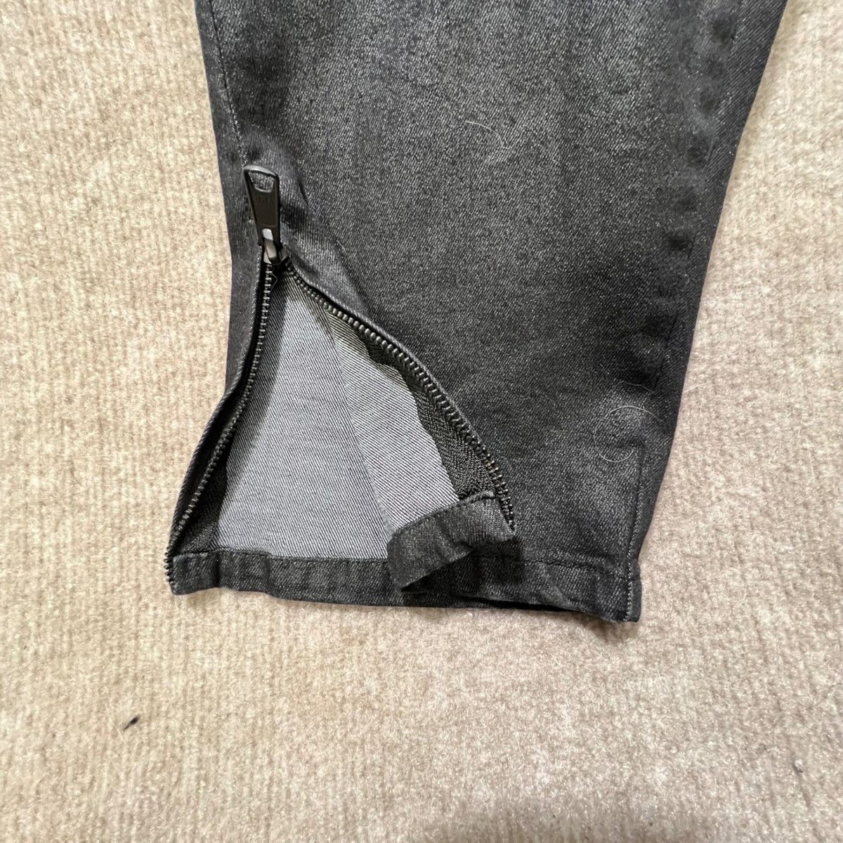 Universal Standard Black Denim Zip Ankle Jeans Women's Size 20 Stretch