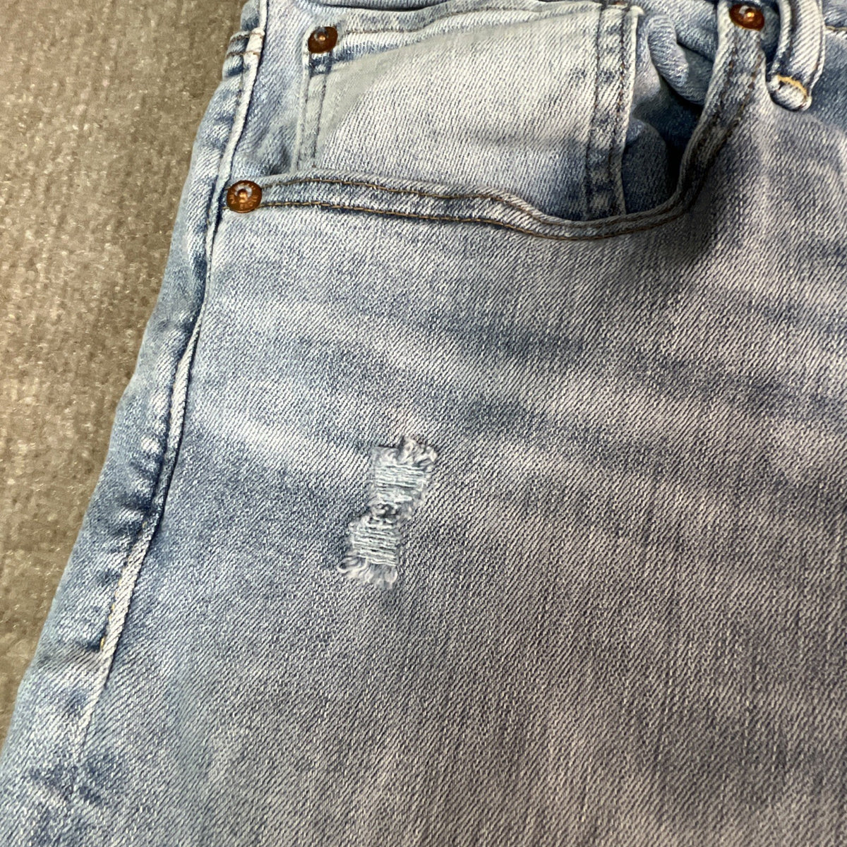 American Eagle Men’s 38x30 Jeans Airflex+ Temp Tech Original Straight Distressed