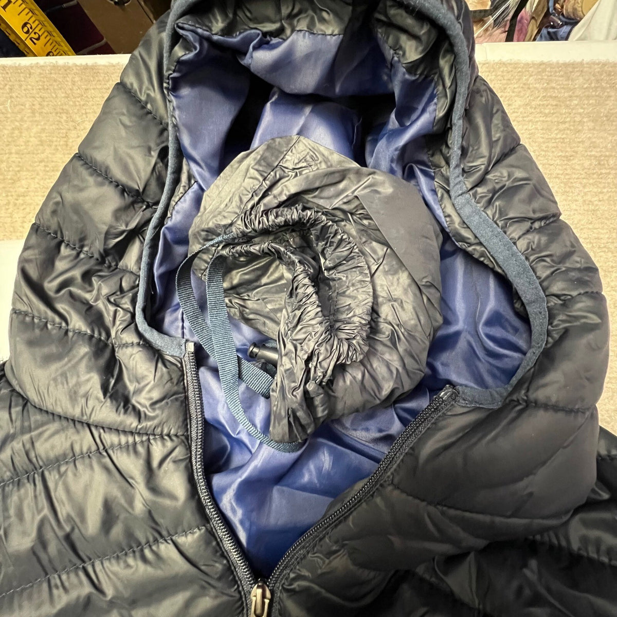 Mens Packable MED Puffer Jacket Lightweight Hooded Quilted Coat - Black/Navy