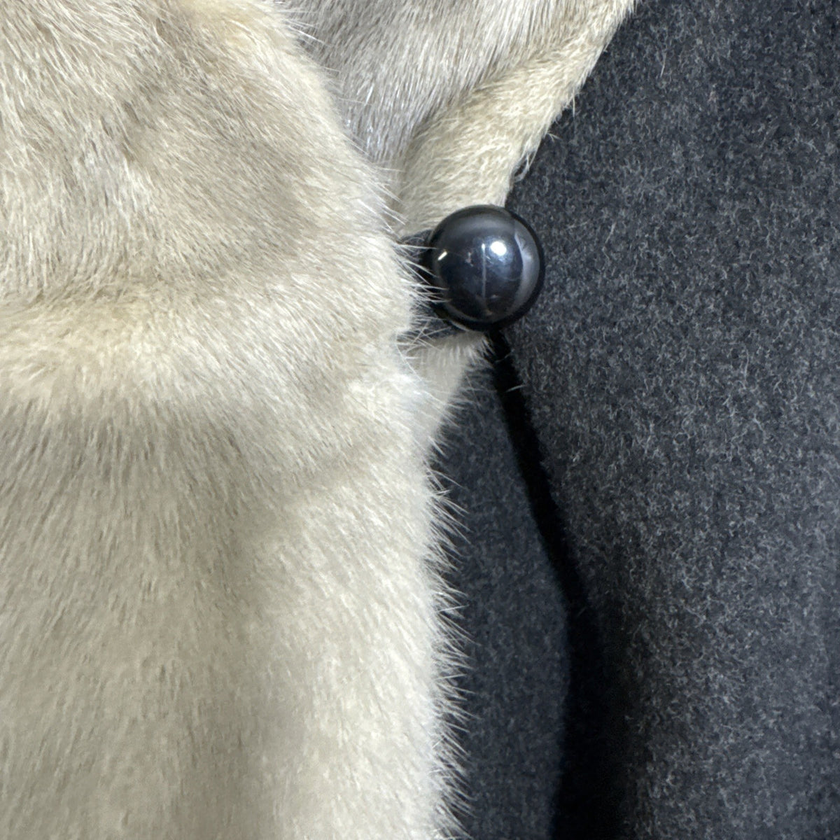 Vintage Alorna USA Stevens Gray Wool Trench Coat Satin Lined Fur Collar READ