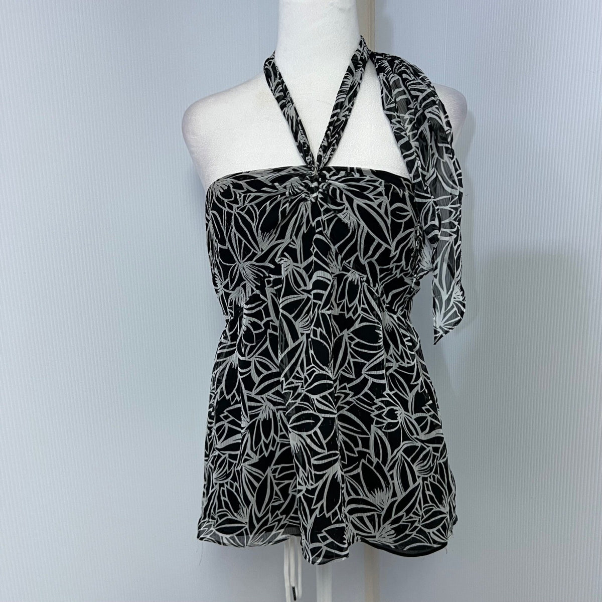 Ann Taylor LOFT Women's Size 6 Floral Leaf Print Halter Top Sleeveless Blouse