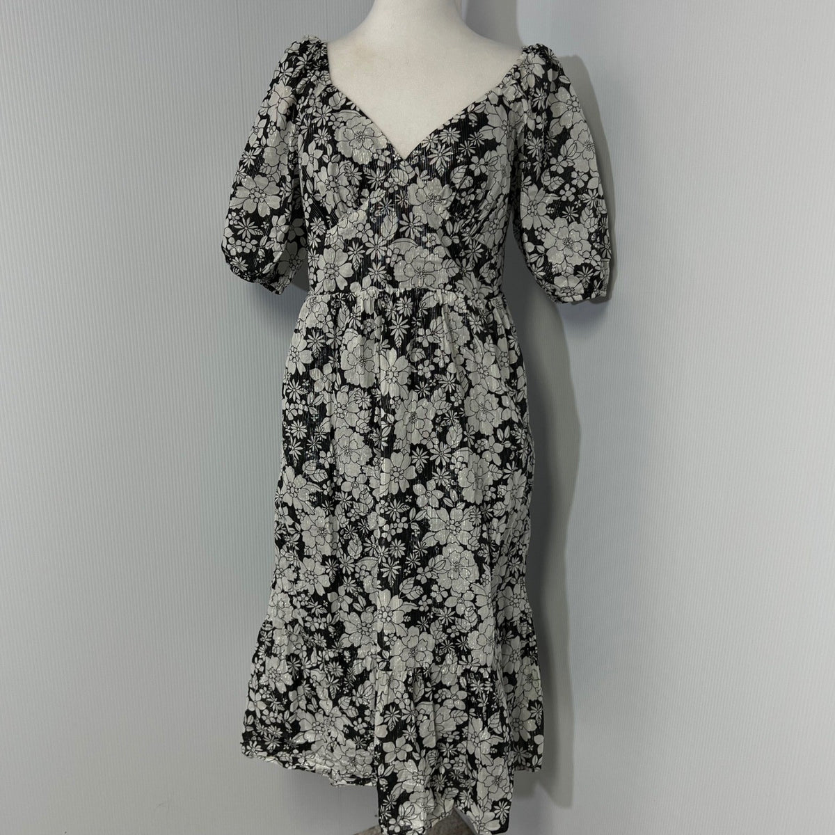 GAP Puff Sleeve V-Neck Floral Tiered Midi Dress Spring Mother's Day Capsule