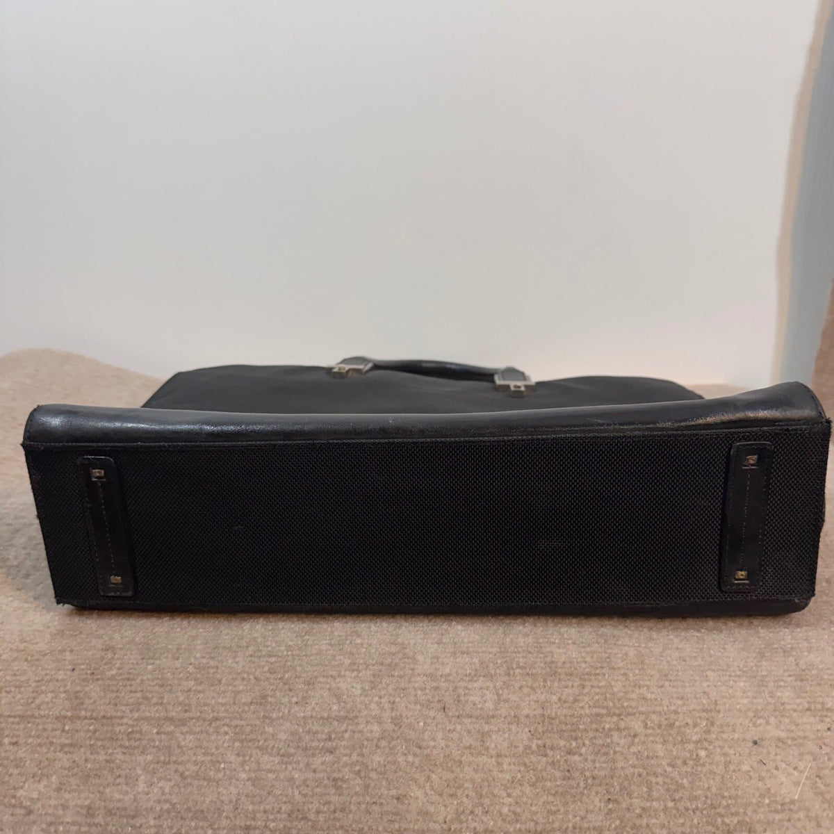 Tumi Alpha Ballistic Nylon Expandable Briefcase Laptop Bag Black Business Travel