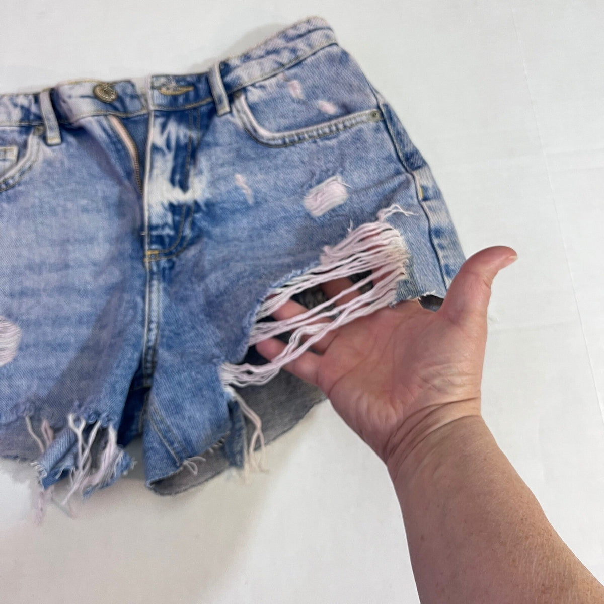 Forever 21 Shorts Women 25 Blue Distressed Denim Cut Off Festival Grunge