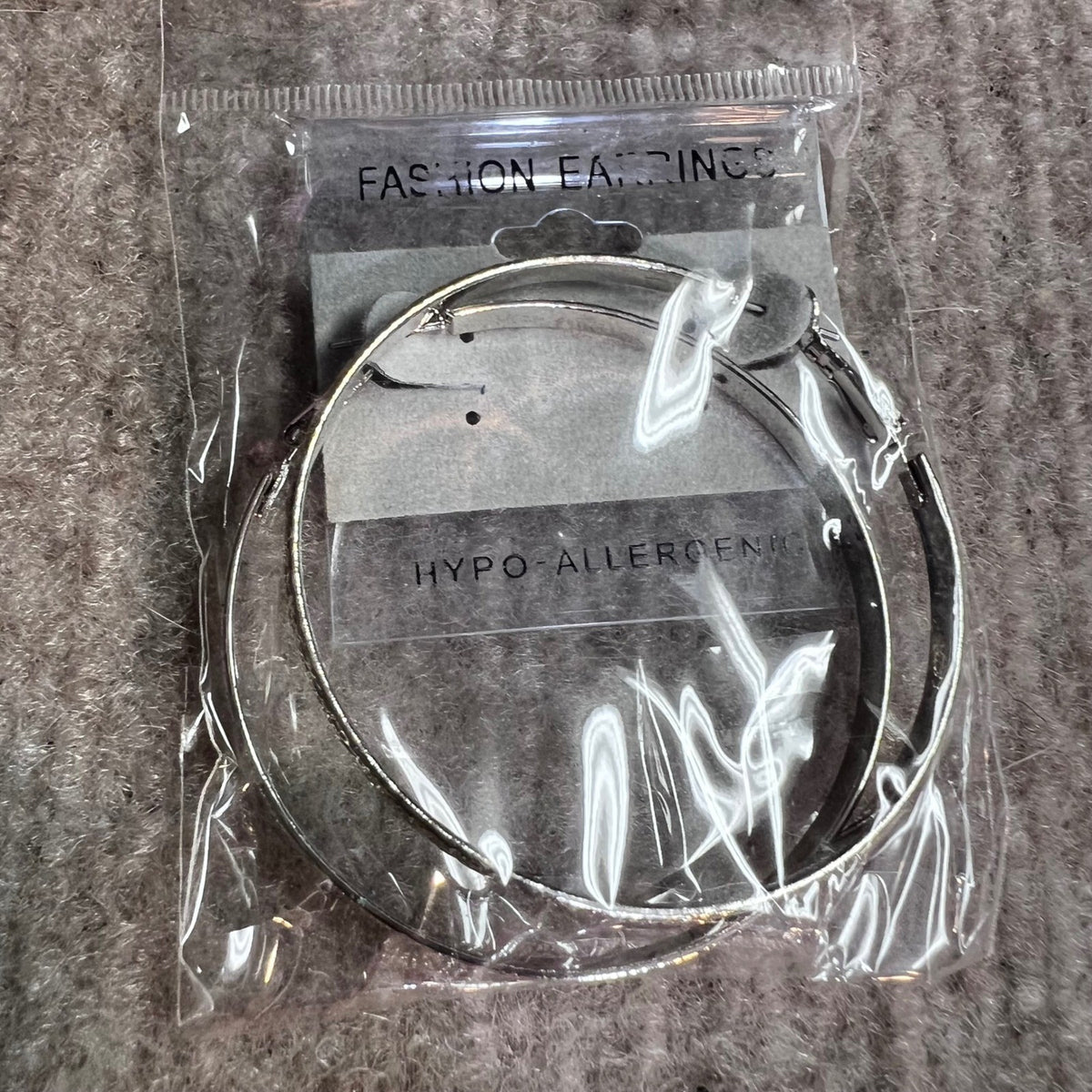 Unbranded Silver Tone Hoop Earrings 2" Textured Metallic Hypoallergenic Classic