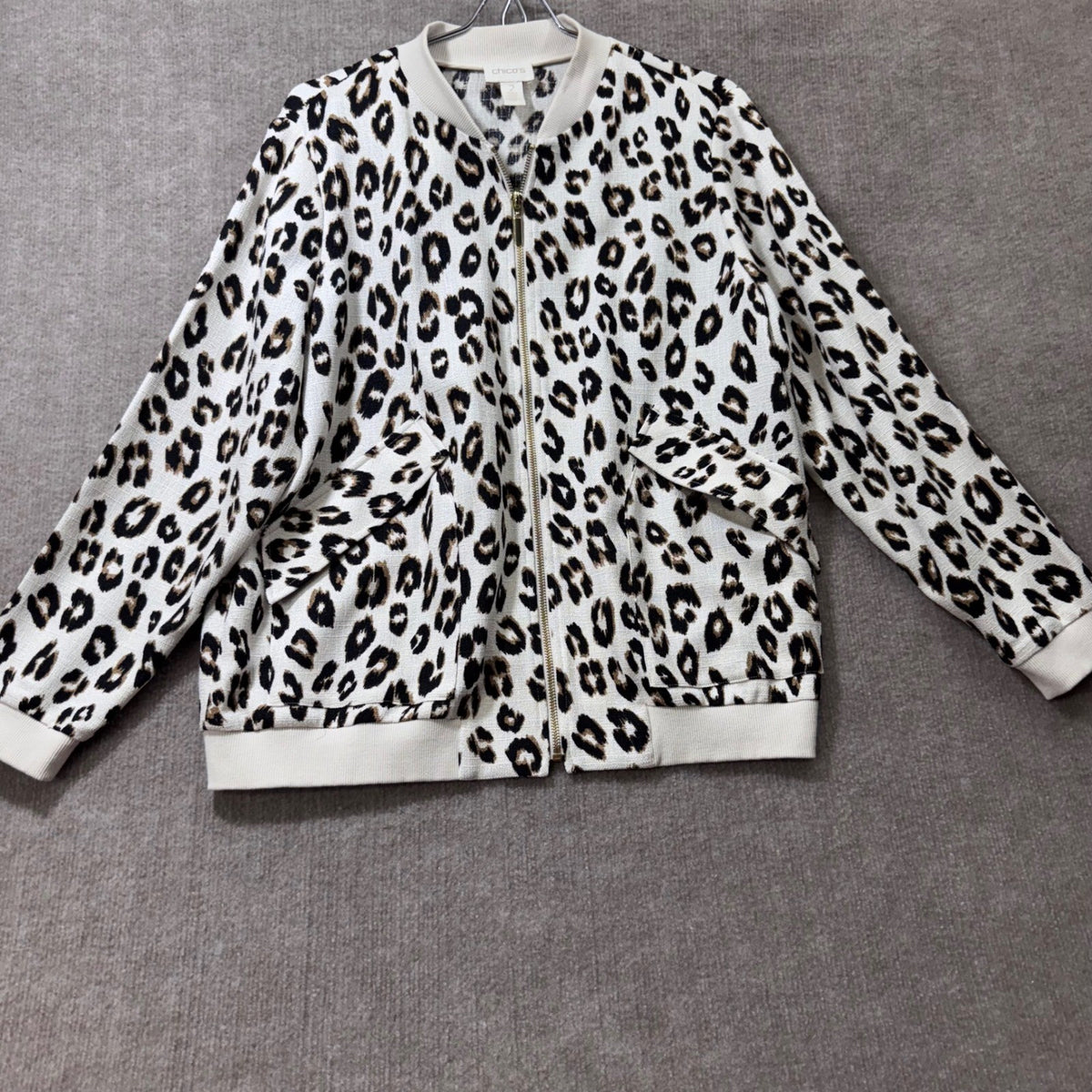 Chicos Sz 2 Leopard Print Bomber Jacket Zip Front Knit Casual Outerwear Large