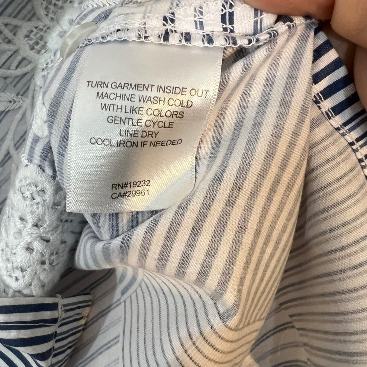 Alfred Dunner Button Up Shirt Womens Medium Blue White Patchwork Floral Coastal