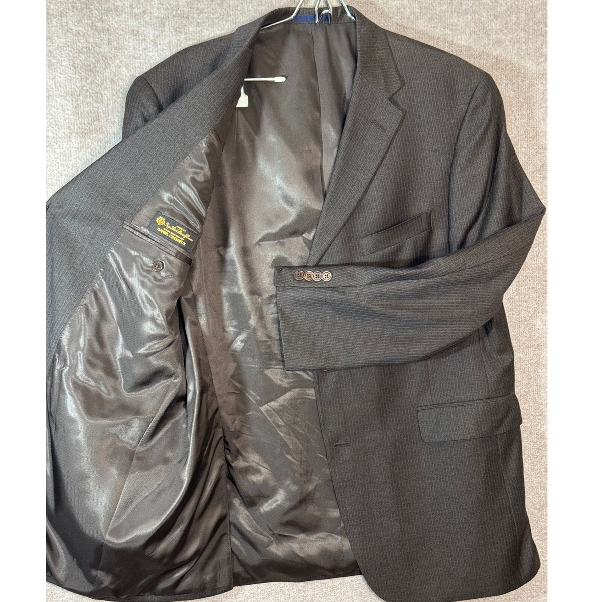 Daniel Cremieux Loro Piana Wool Suit 44R 36x29 (+2) Chocolate Brown Pinstripe