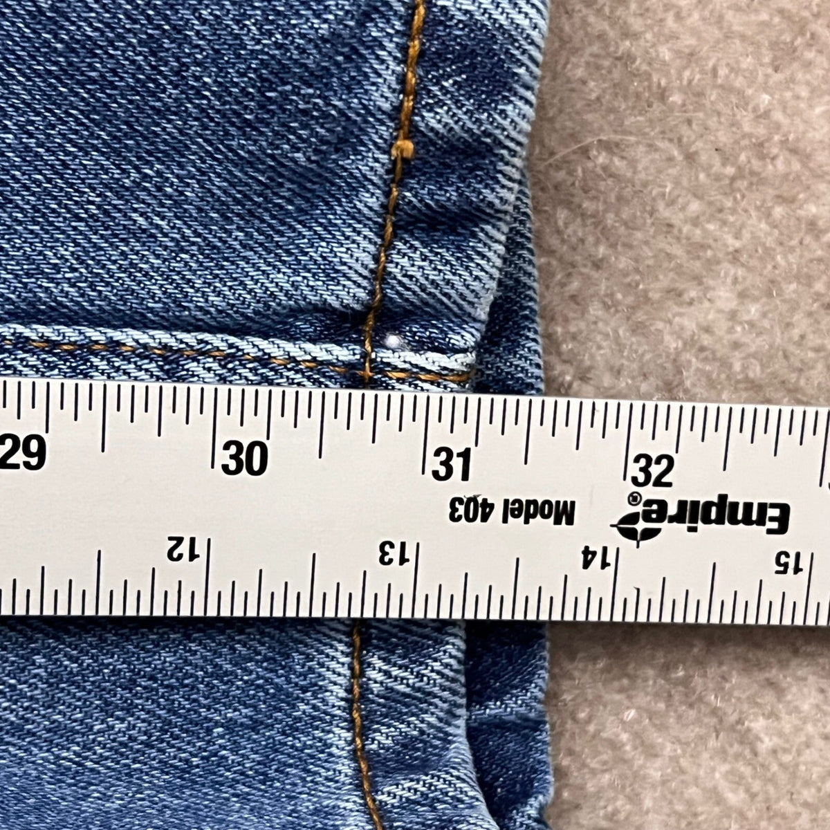 Levi's 505 Regular Fit Jeans Blue Denim Men's Size 33x32 Classic Style