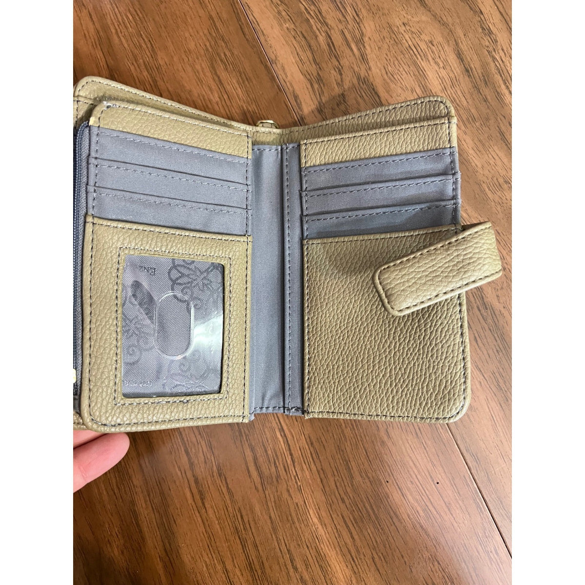 Enzo Angiolini Wallet Women Small Sage Green Pebbled Faux Leather Bifold Chic