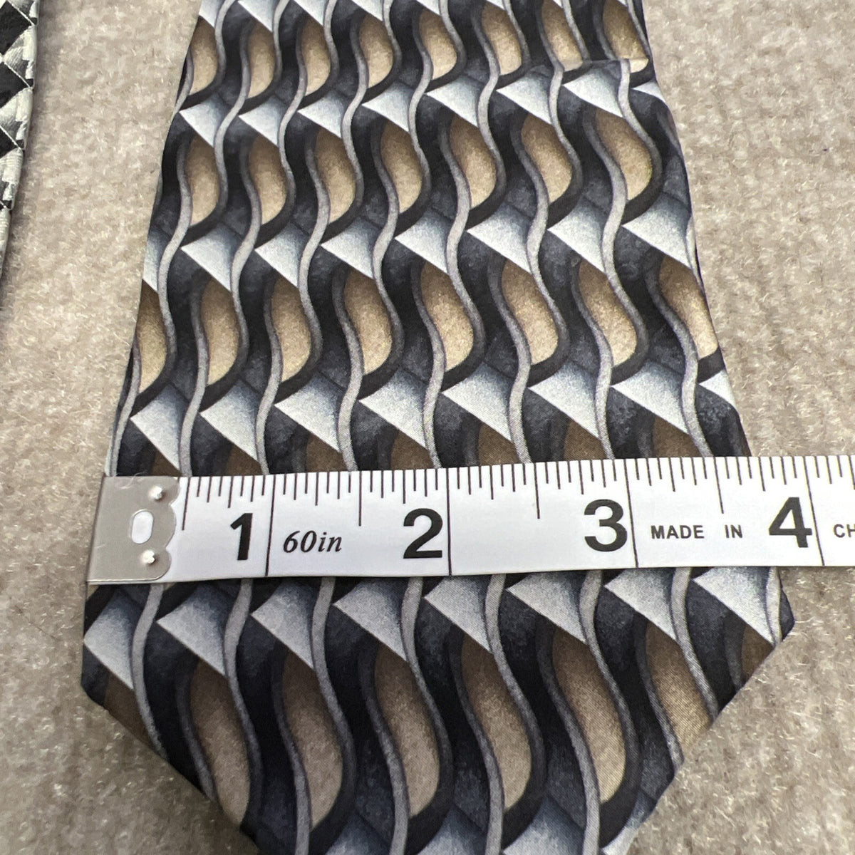 Mens Necktie Lot of 2 Silk Modern Geometric Pattern