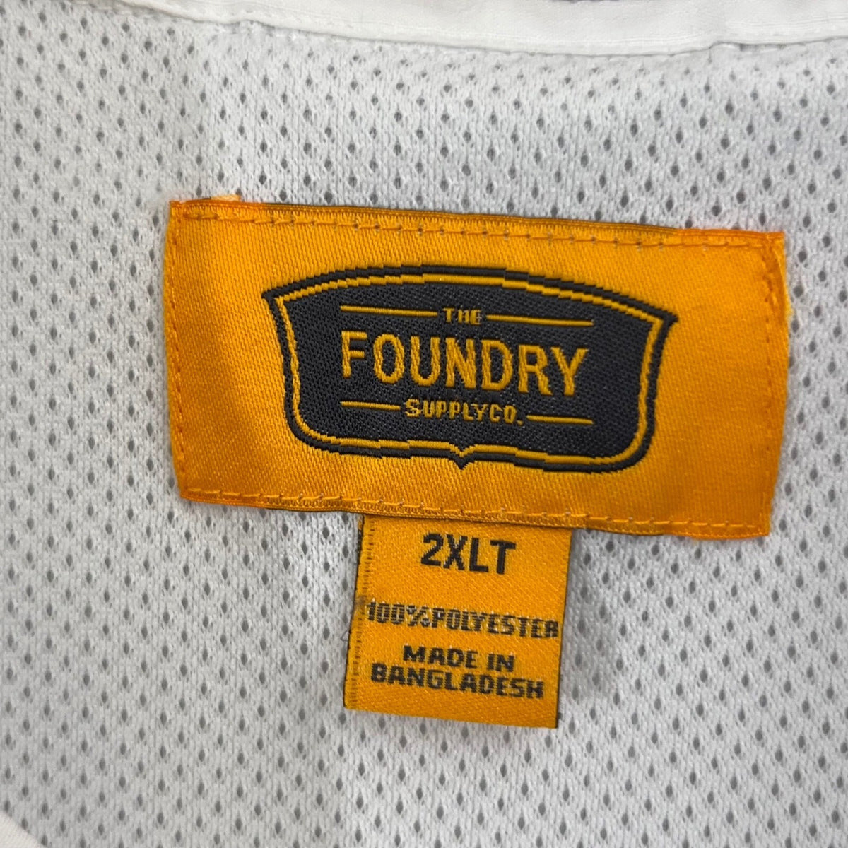 The Foundry Supply Co. 2XLT White Short Sleeve Button Down Fishing Tech Shirt