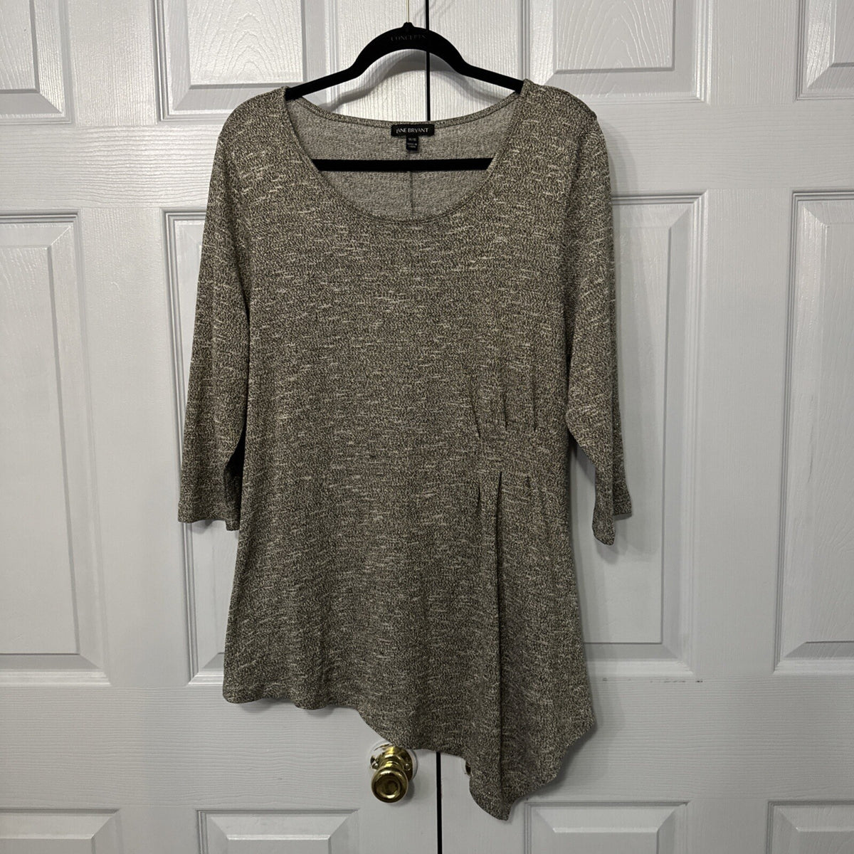 Lane Bryant Top Women 14/16 Asymmetric 3/4 Sleeve Knit Light Sweater