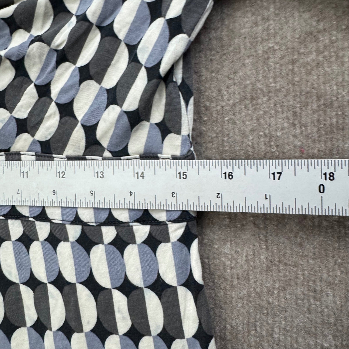 Boden Ruched Front Long Sleeve Geometric Print Midi Dress 12 Jersey Knit