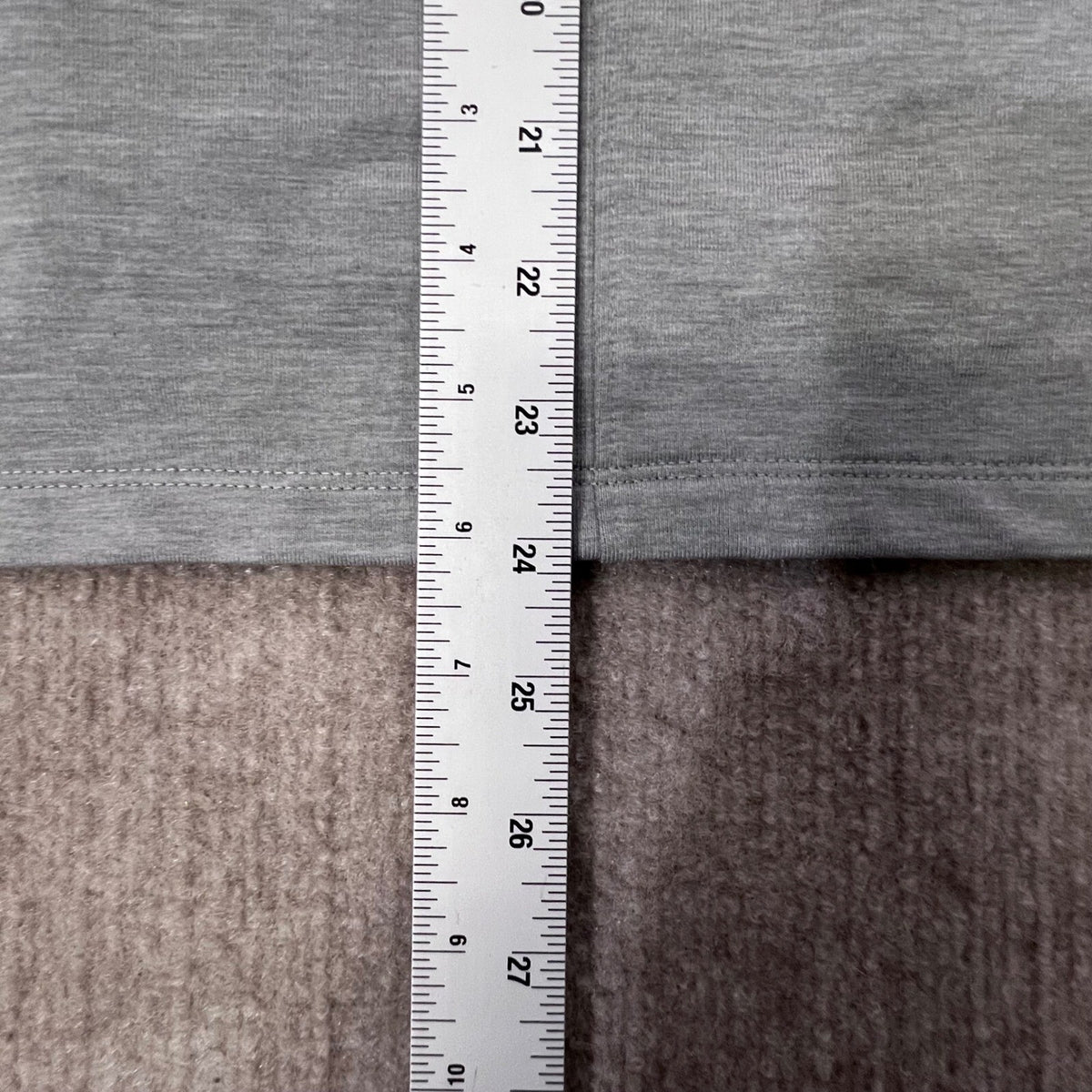 Nike Yoga Dri-FIT Hoodie Womens Small Gray Pullover Sweatshirt Activewear
