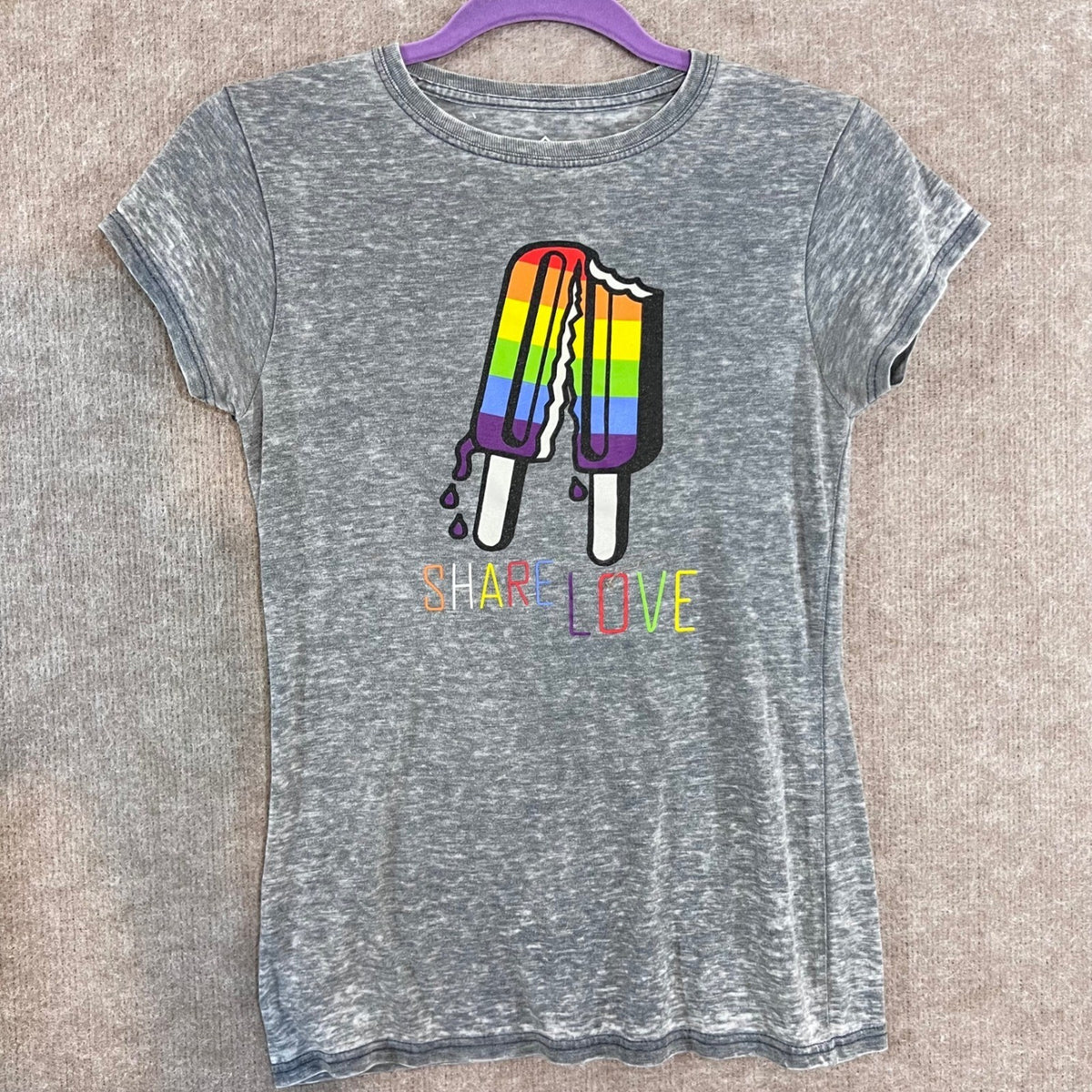 Well Worn Share Love Rainbow Popsicle Graphic Tee Womens S Grey Burnout Pride