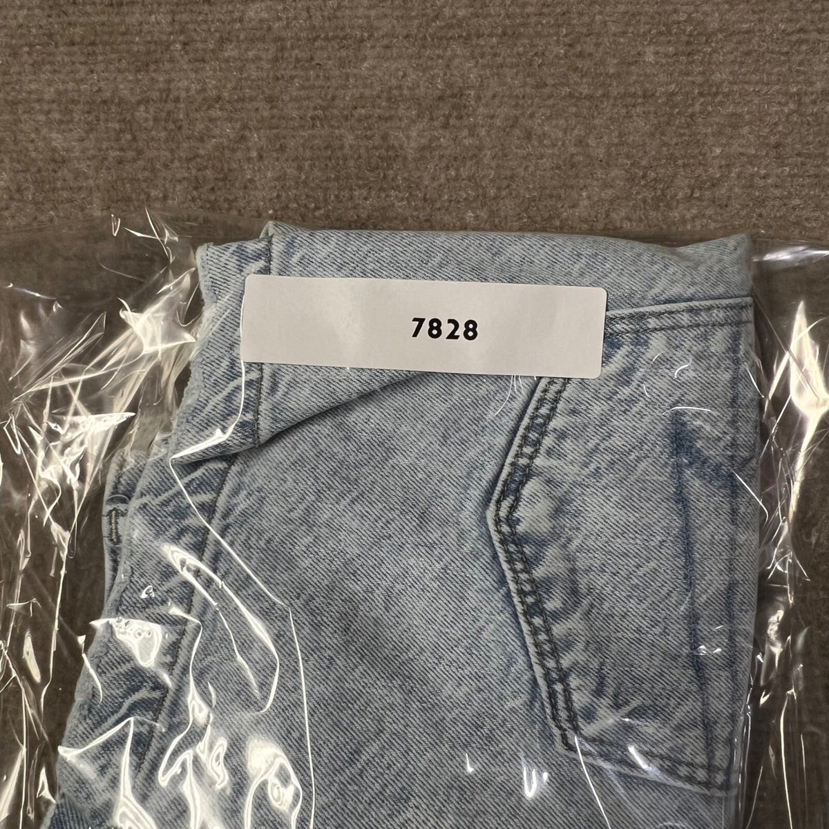 American Eagle Outfitters Denim Ripped Button Fly Shorts Light Wash Size 0