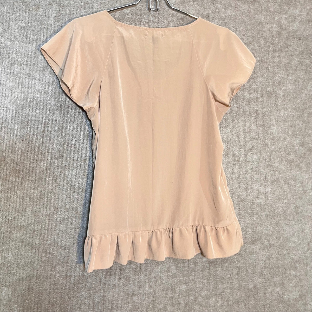 Gap Ruffle Hem Short Sleeve Blouse Womens Small Tan Pleated Flutter Sleeve Chic