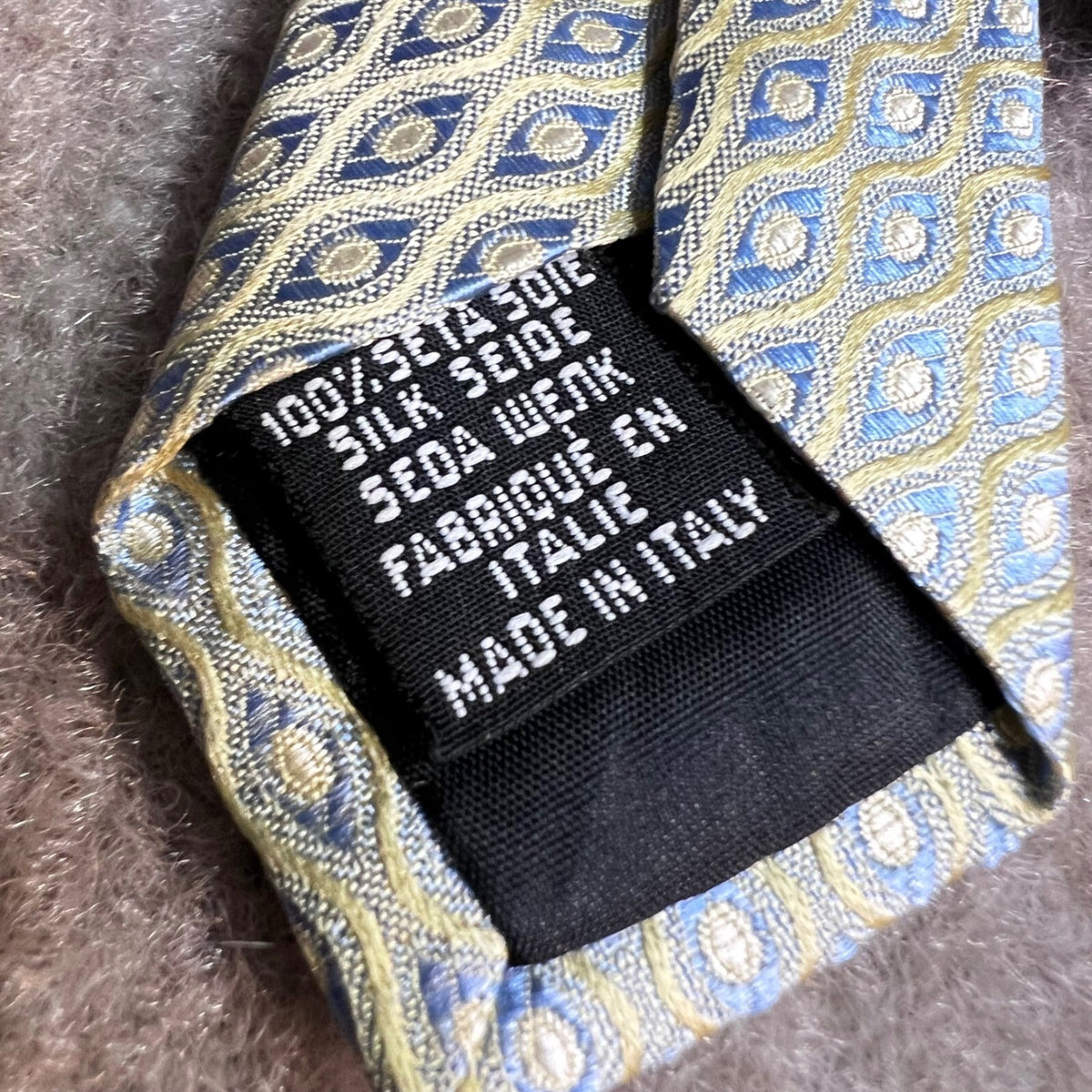 Hugo Boss Tie Mens Blue Yellow Geometric Silk Necktie Italy Designer