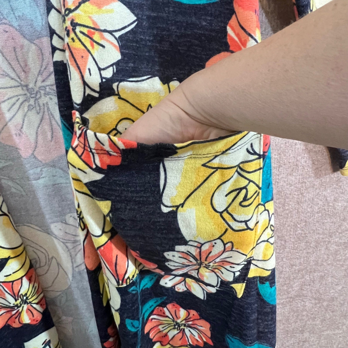 LuLaRoe Cardigan Womens XL Floral Long Duster Open Front Pockets Boho
